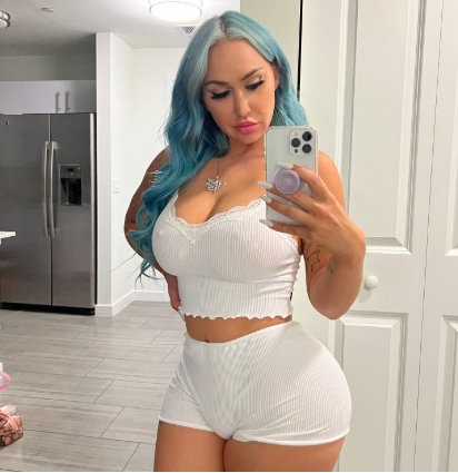 Nina Kayy